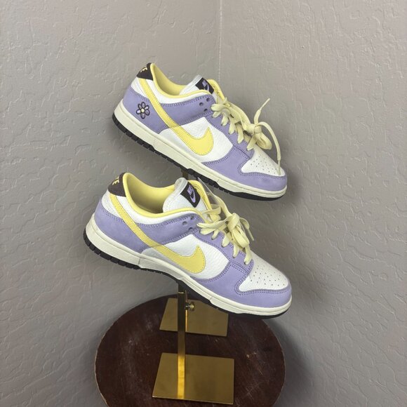 NWT - Nike - Dunk Low Premium ‘Lilac Bloom’ - Picture 3 of 6